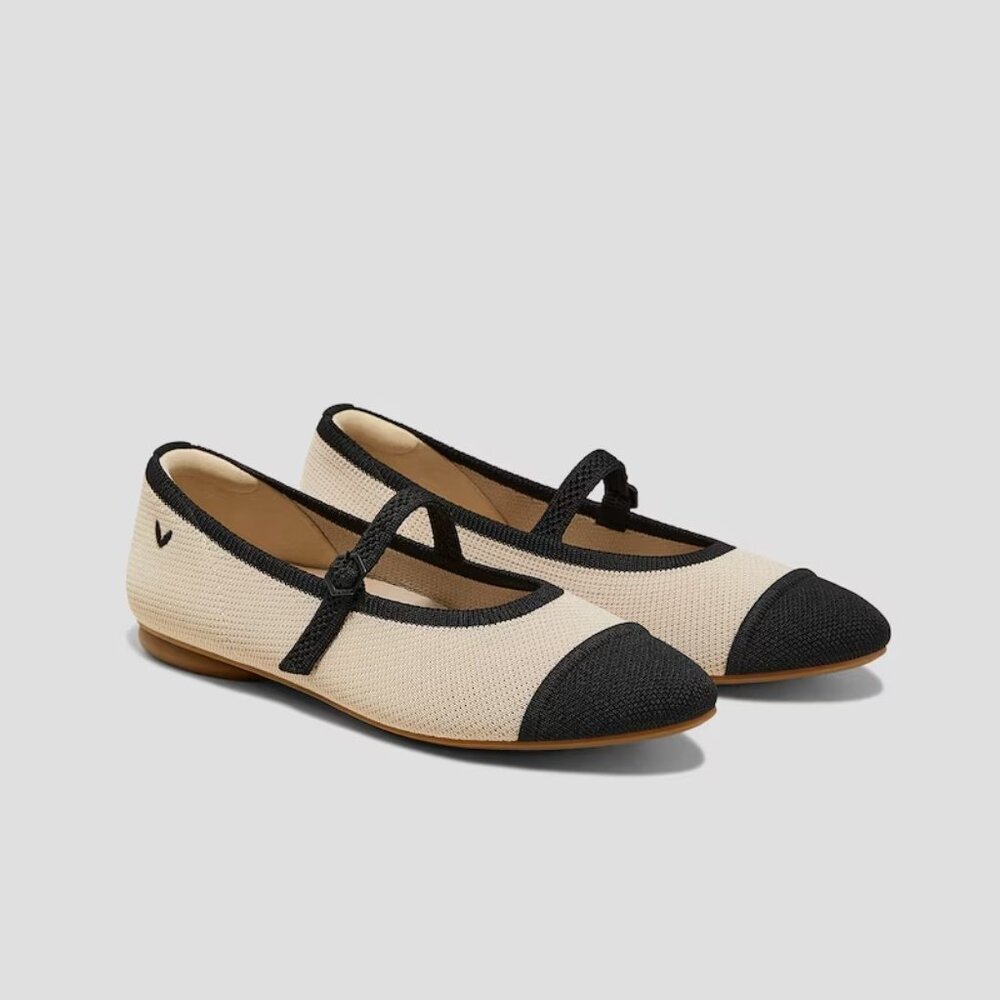 Vivaia Almond-Toe Mary-Jane AdaptAll™ (Tamia Mary-Jane) almond black